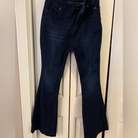 Amaryllis x Ashlee Nichols Flare Jeans size 14 - Picture 6 of 15